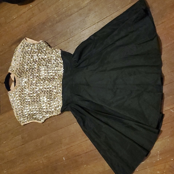 CLOSET CLOSING 7/31 Gold and Black Violet Chachki Dress - Picture 2 of 14